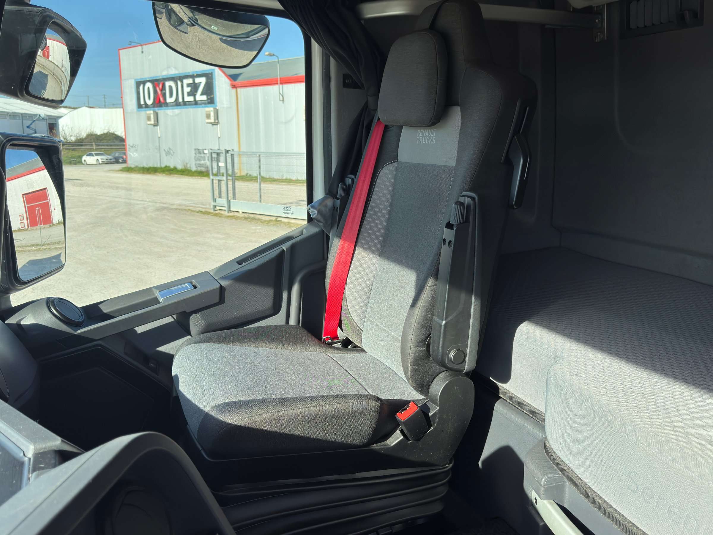 Tracteur Renault T 520 2023 d'occasion — Coatrucks Lleida - vignette 30