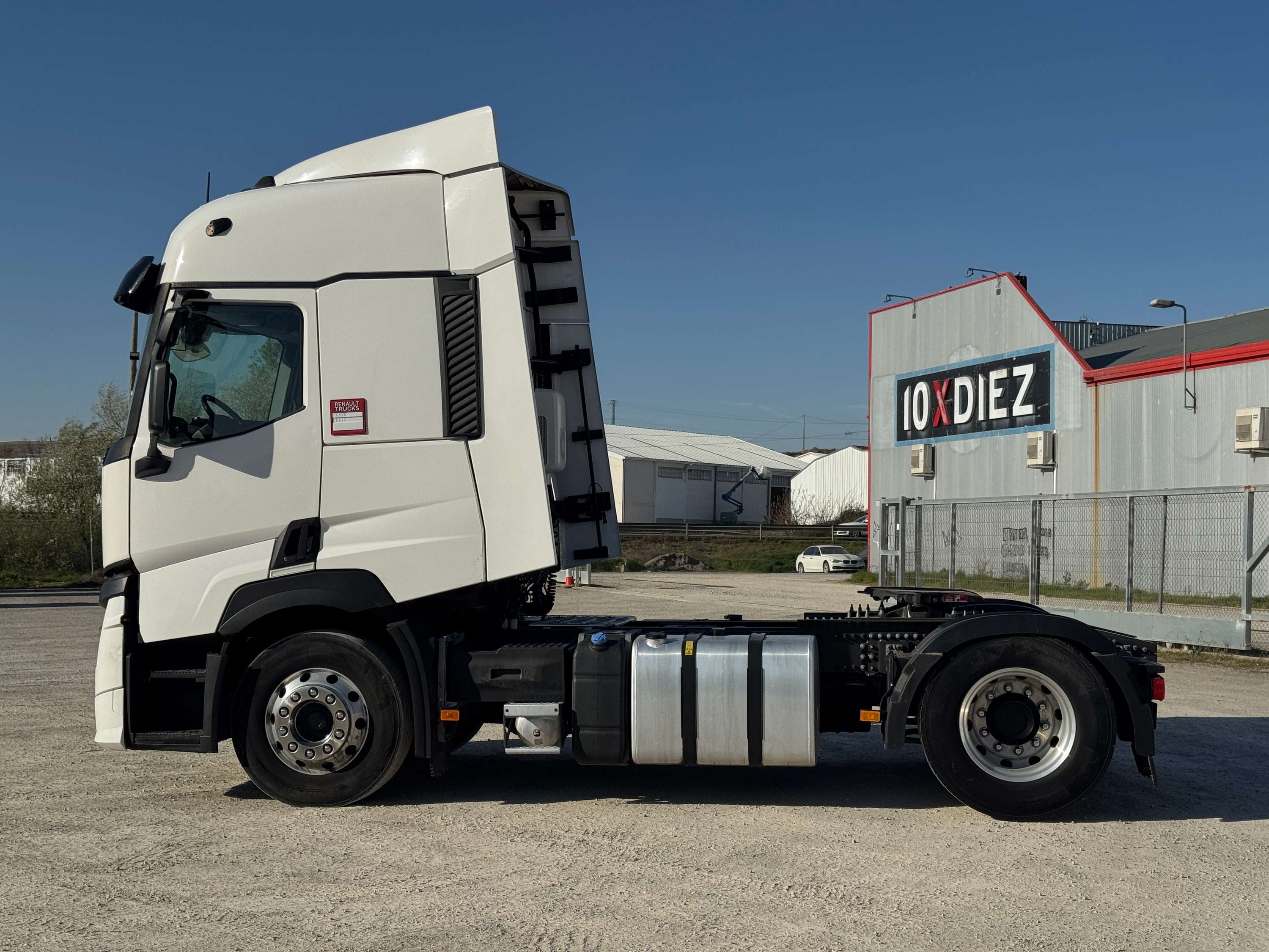 Tracteur Renault T 520 2023 d'occasion — Coatrucks Lleida - vignette 2