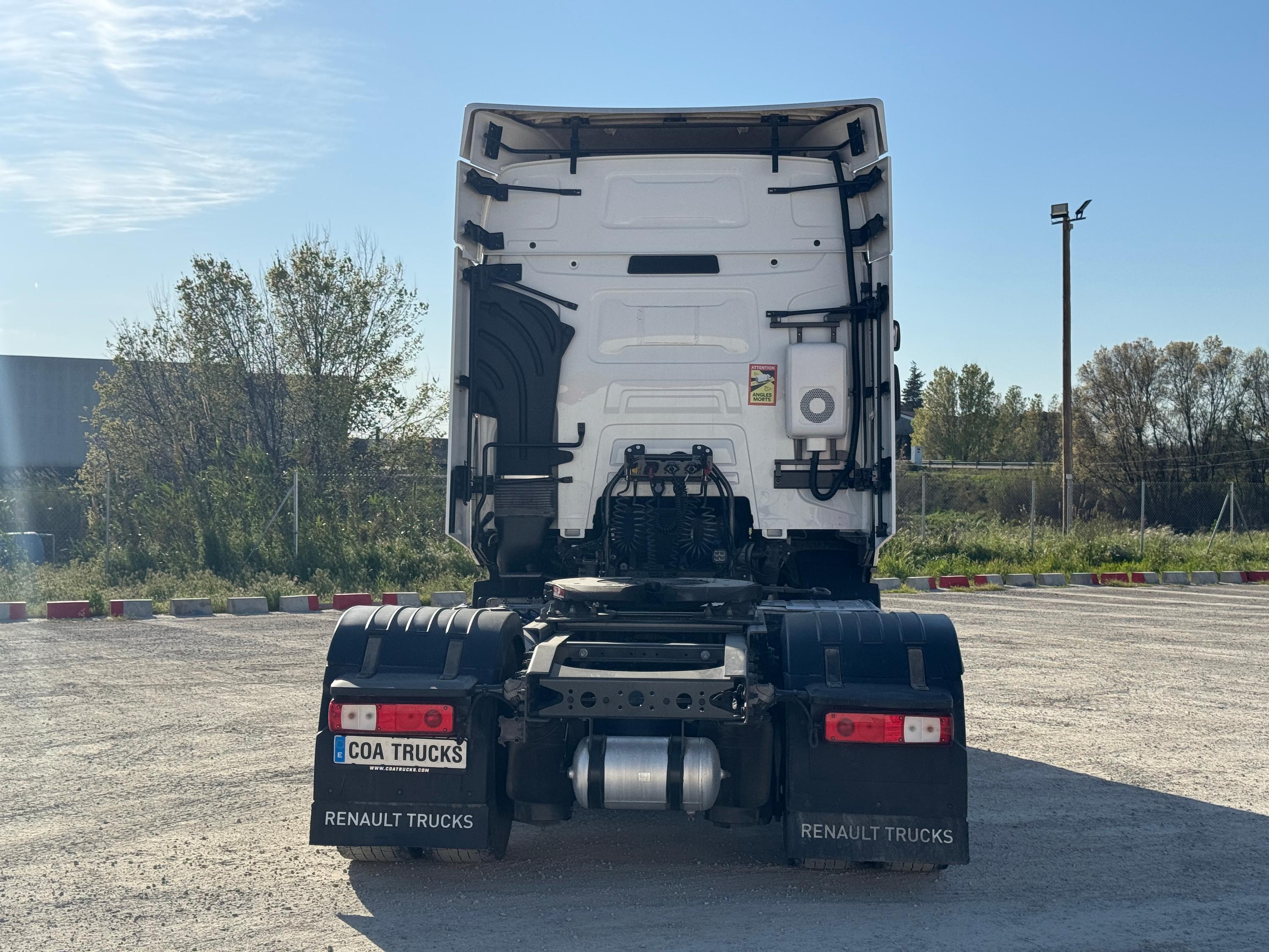 Tractora Renault T 520 2023 de ocasión — vista 4