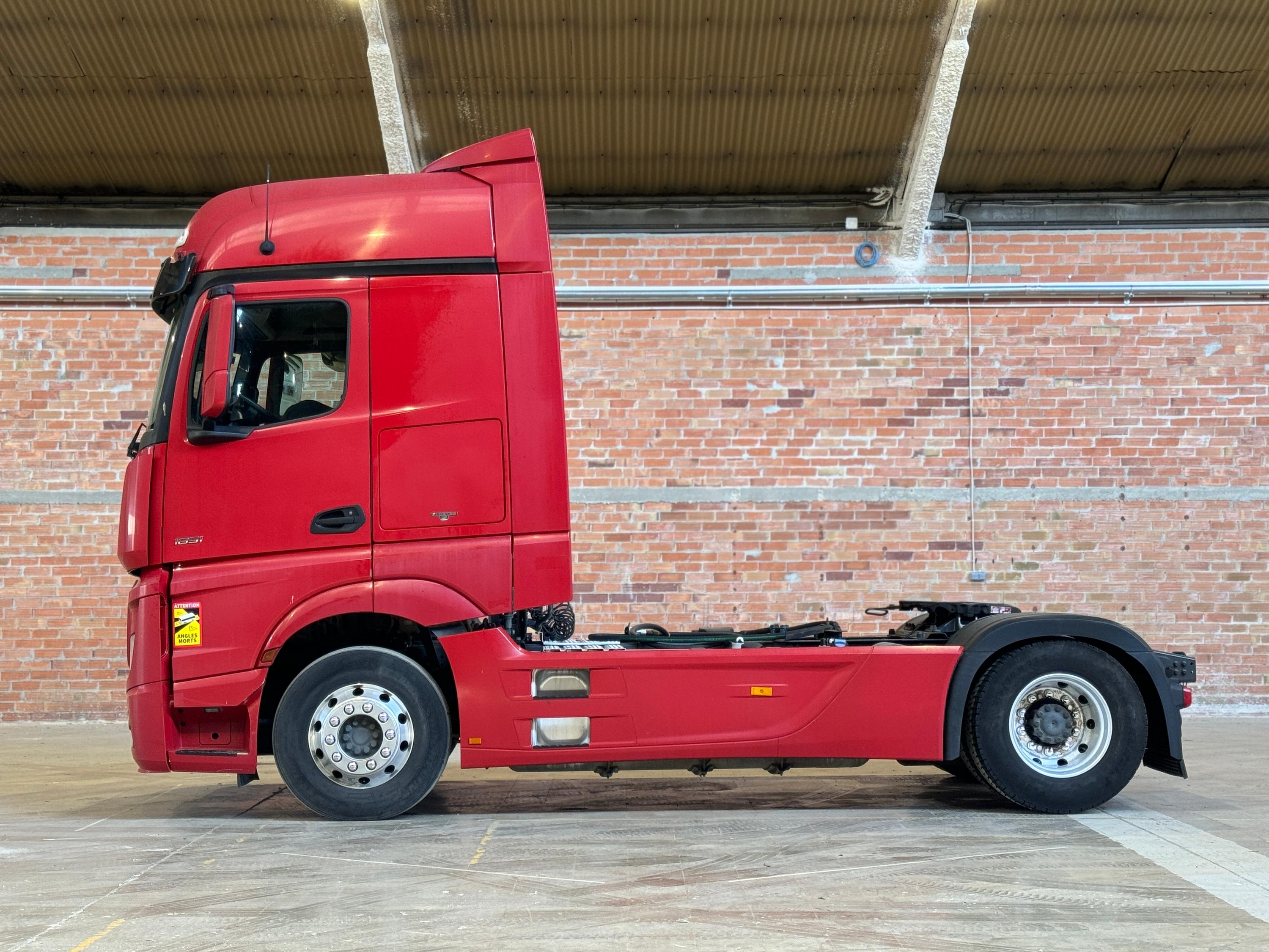 Mercedes Actros 1851 LS - 2