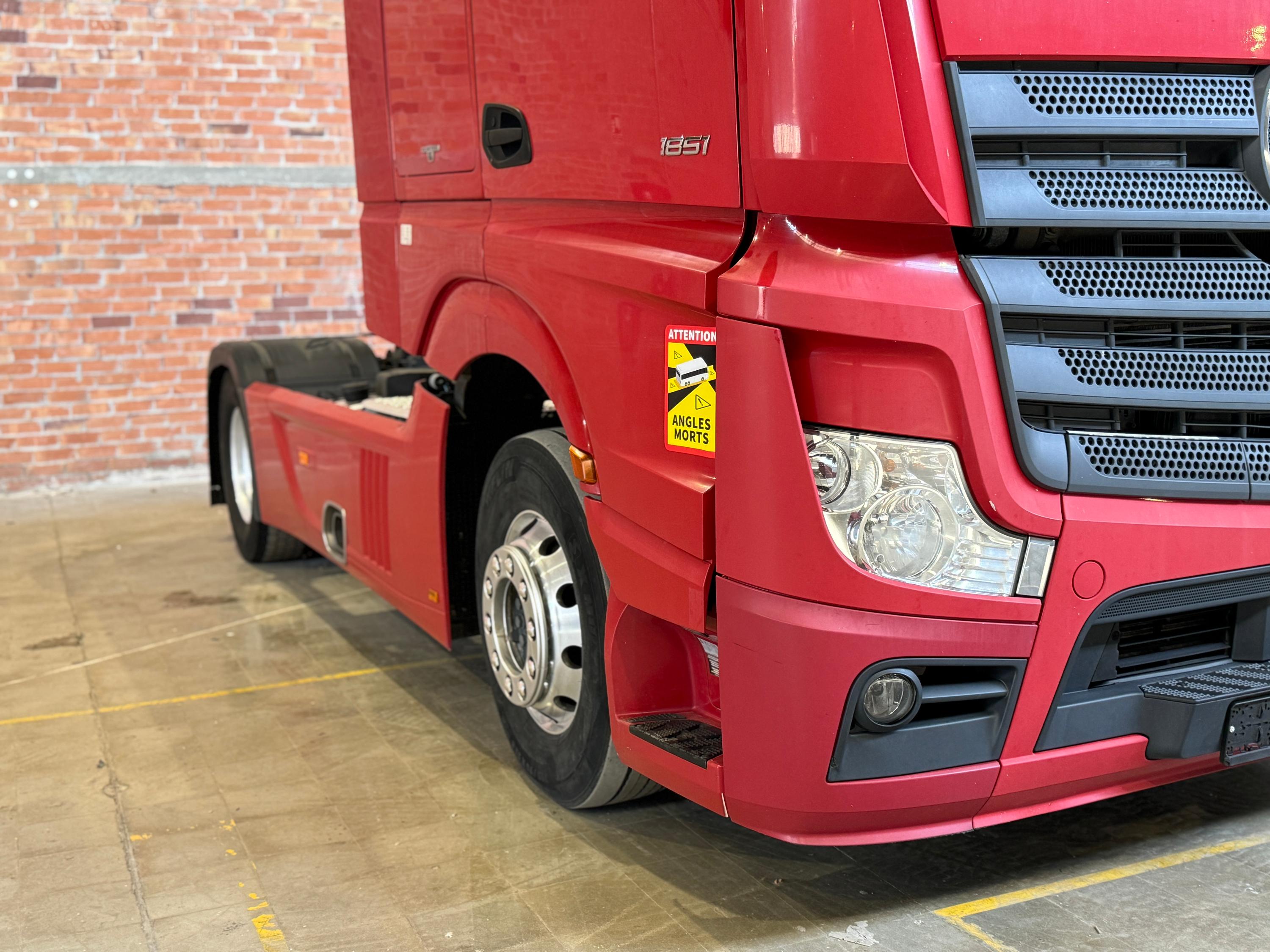 Mercedes Actros 1851 LS 2016 - foto 12