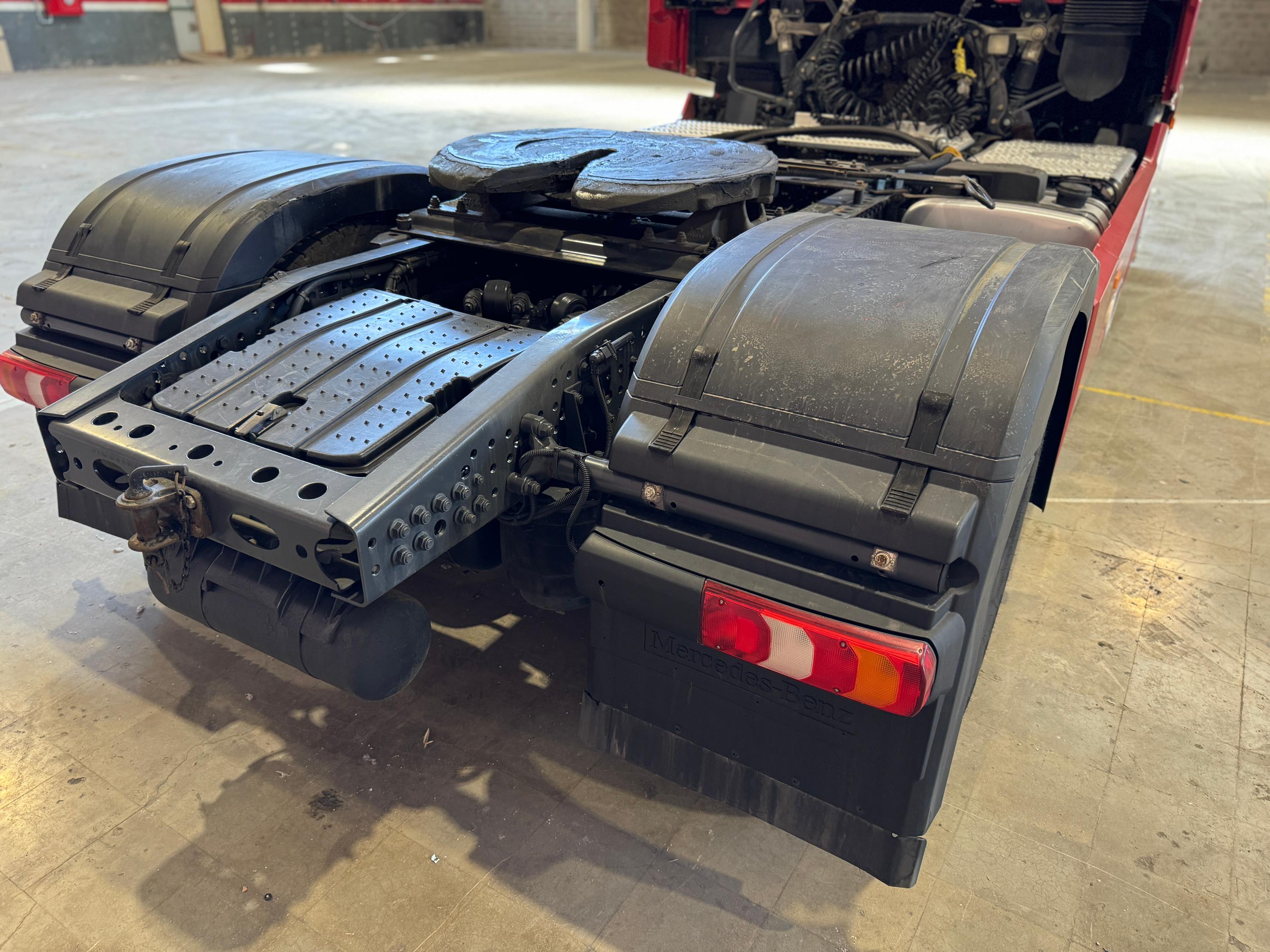 Mercedes Actros 1851 LS 2016 - foto 32