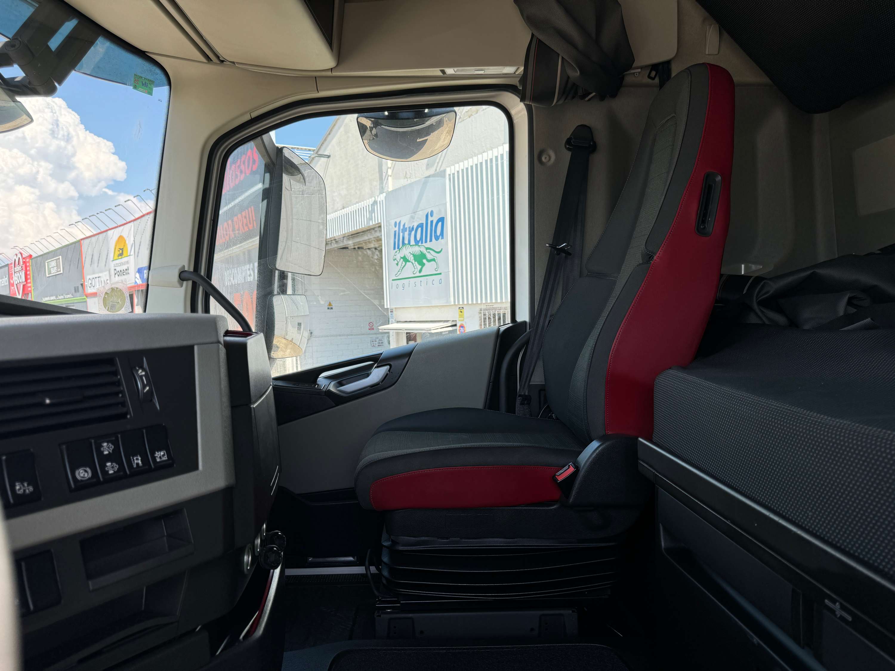 Volvo FH 460 2020 - miniatura 30